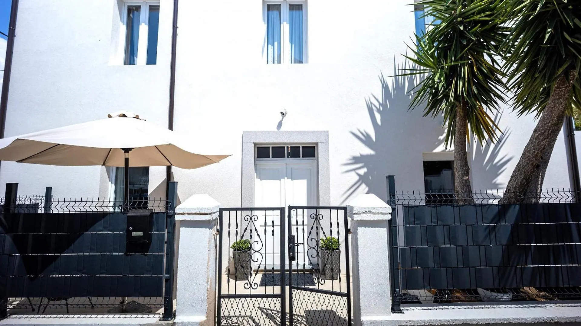 Studio Apartments Yucca, 2-Min To The Beach And 5 To טרוגיר