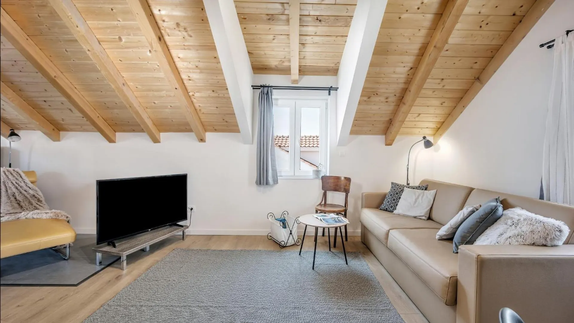 Studio Apartments Yucca, 2-Min To The Beach And 5 To טרוגיר