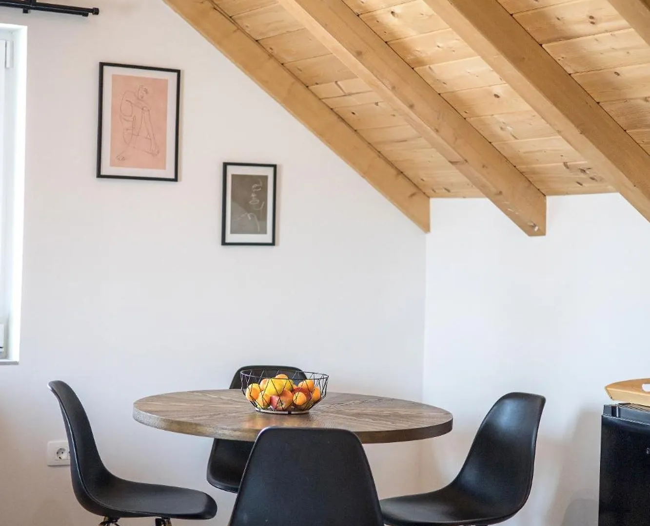 Studio Apartments Yucca, 2-Min To The Beach And 5 To Trogir